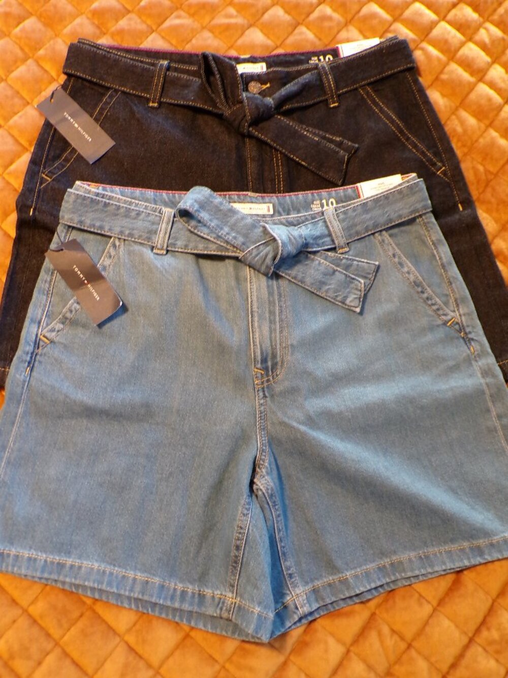 Tommy Hilfiger NWT Lot of 2 Size 10 Women's Dark & Med Blue Denim Short High-Ris
